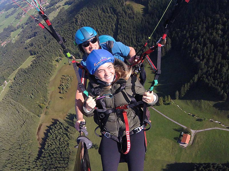 Paragliding Pilot Christoph Burger - Tandemflüge im Chiemgau am Chiemsee 