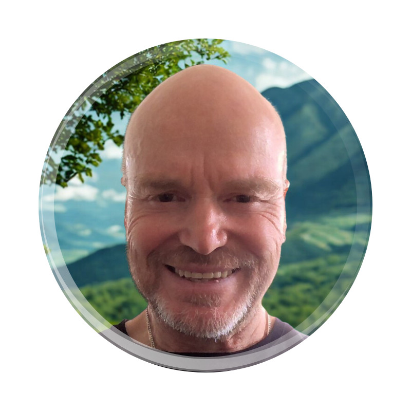 Gleitschirmfliegen im Tandem mit Aussicht auf den Chiemsee